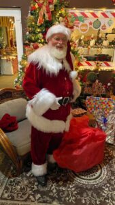 Noite de Natal na Guest House terá ceia, Papai Noel e muita emoção - Jornal  Itapema